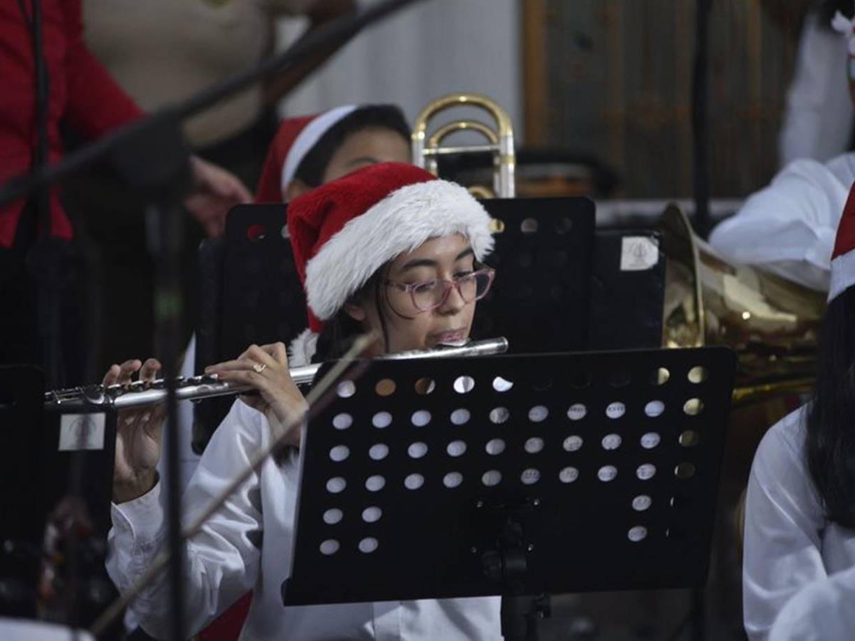 Se tendrá una derrama económica de más de 1,000 millones de lempiras y con ello se apoya a los emprendedores que no han tenido buenos años por la pandemia, dijo.