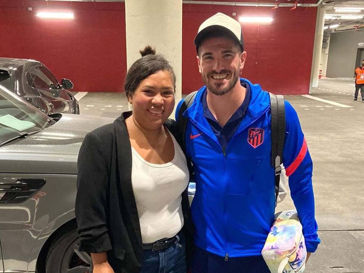 Denia señaló que la comida hondureña le encantó a Giménez desde la primera vez que la probó. En la imagen aparece con el argentino Rodrigo de Paul.