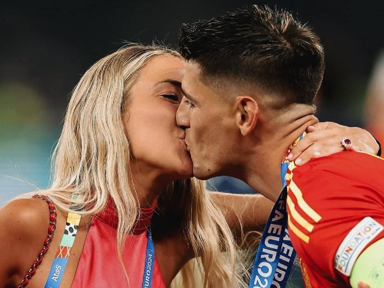 La pareja sorprendió, ya que, semanas anteriores estuvieron juntos en compañía de sus hijos en la Eurocopa 2024 que terminó conquistando España.