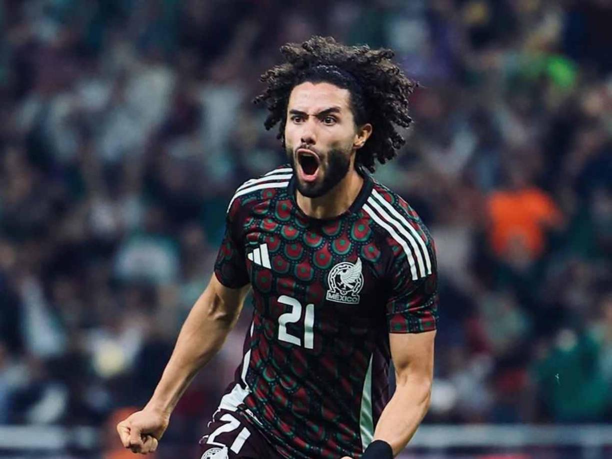 “Muchas cosas por mejorar, en la cancha se evidencia todo, mejorar mucho y estar al nivel de este tipo de equipos, prefiero estos partidos que ir a ganar contra Honduras”, señaló ‘en ese entonces el jugador mexicano los medios deportivos presentes.