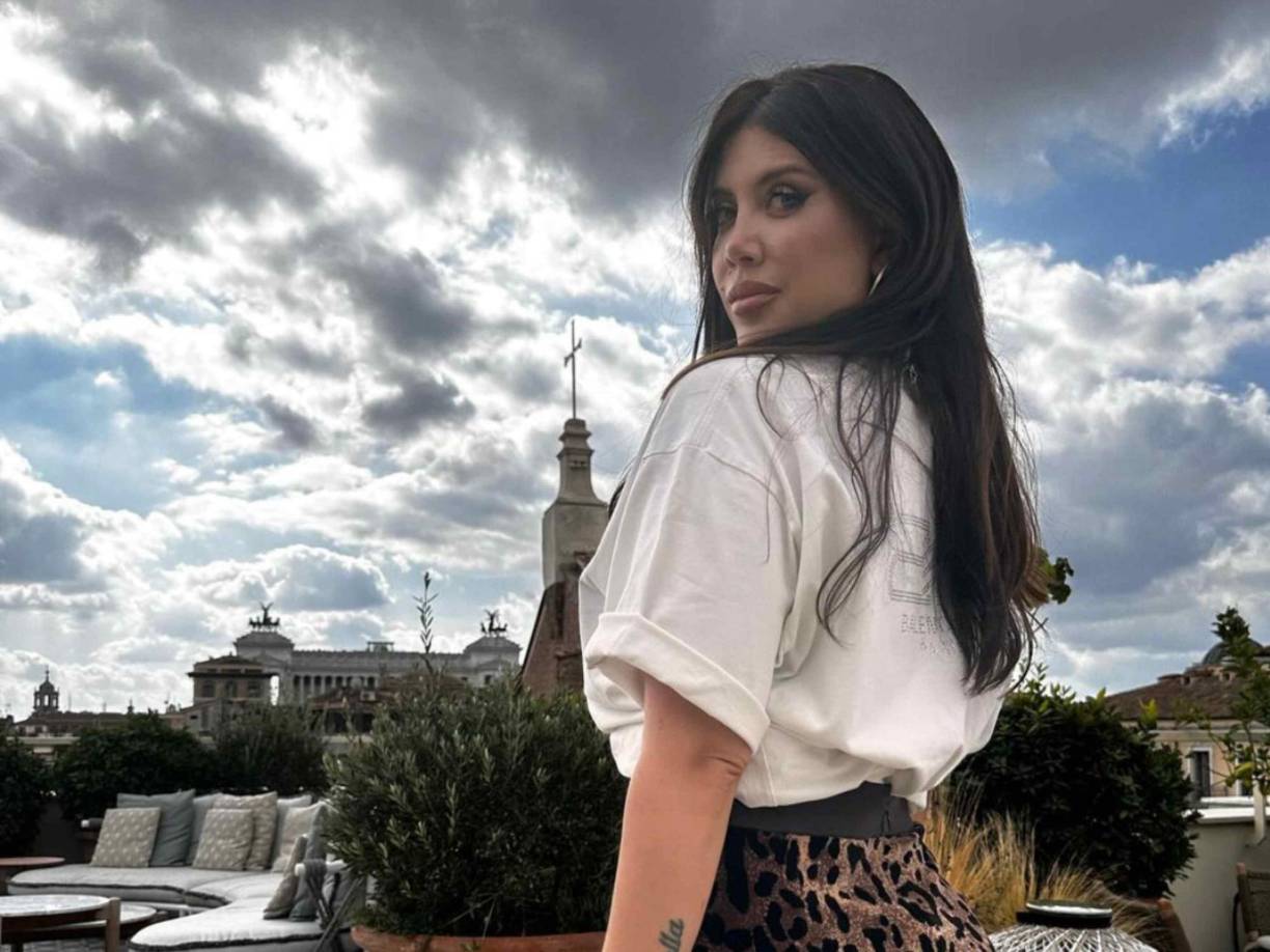 “Me gusta estar cuando la gente que quiero me necesita”, remarcó Wanda sobre los rumores de romance con L-Gante. 