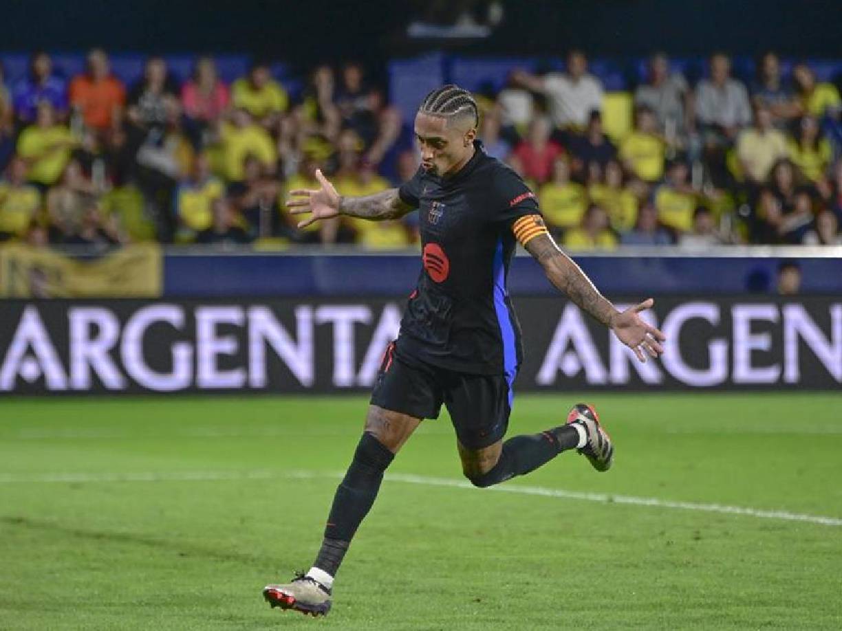 Ya sin fuerzas, el Villarreal bajó los brazos y Raphinha no tuvo piedad. En cinco minutos frenéticos, el brasileño anotó el cuarto con un disparo desde el punto de penalti que desvió Bailly.