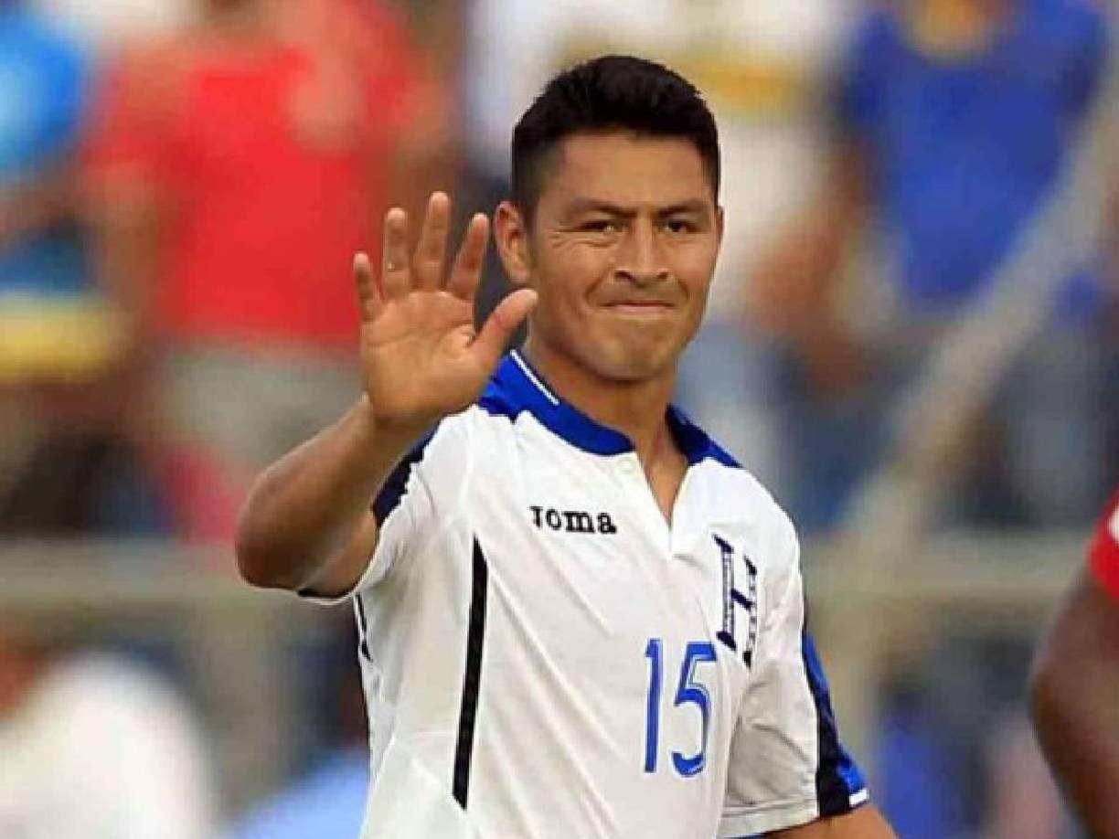 Roger Espinoza y su nueva vida tras su retiro: casado con una futbolista