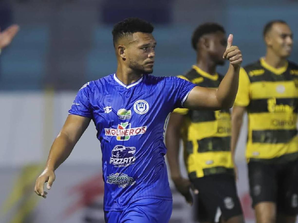 Rolando Blackburn - El goleador panameño está disputó su primera temporada en Honduras. Las Jaibas Bravas quedaron eliminados del Apertura 2024 y Blackburn culminó con 10 goles en el torneo.