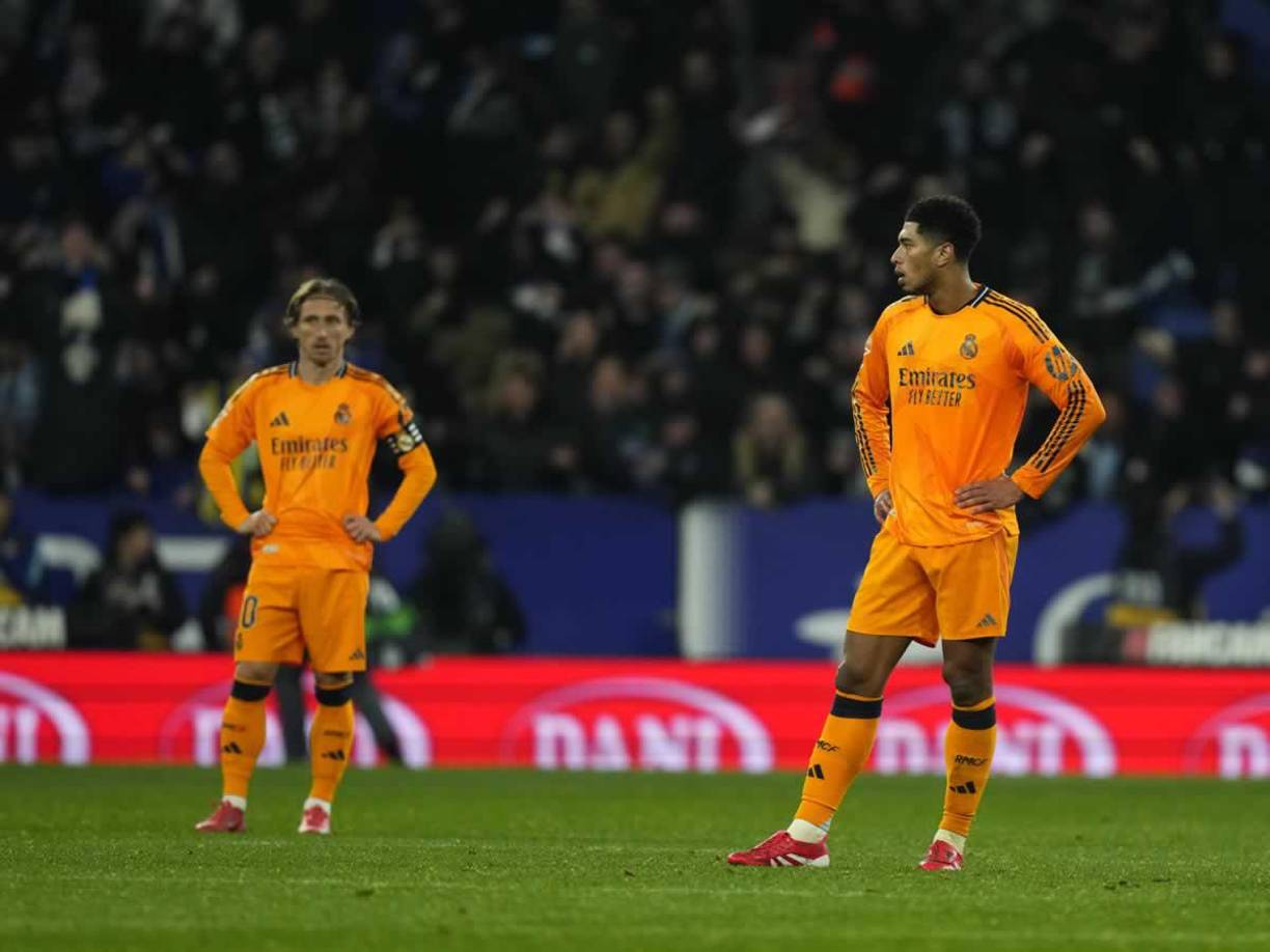 Las caras que le quedaron a Kylian Mbappé y Luka Modric tras el gol del Espanyol.