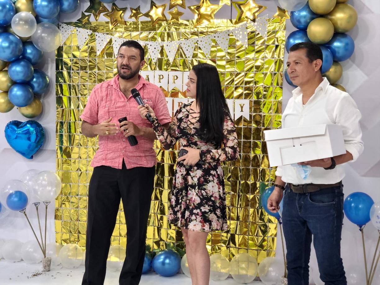 Sin embargo, el diputado mantuvo su postura, asegurando que no se trataba de una broma.