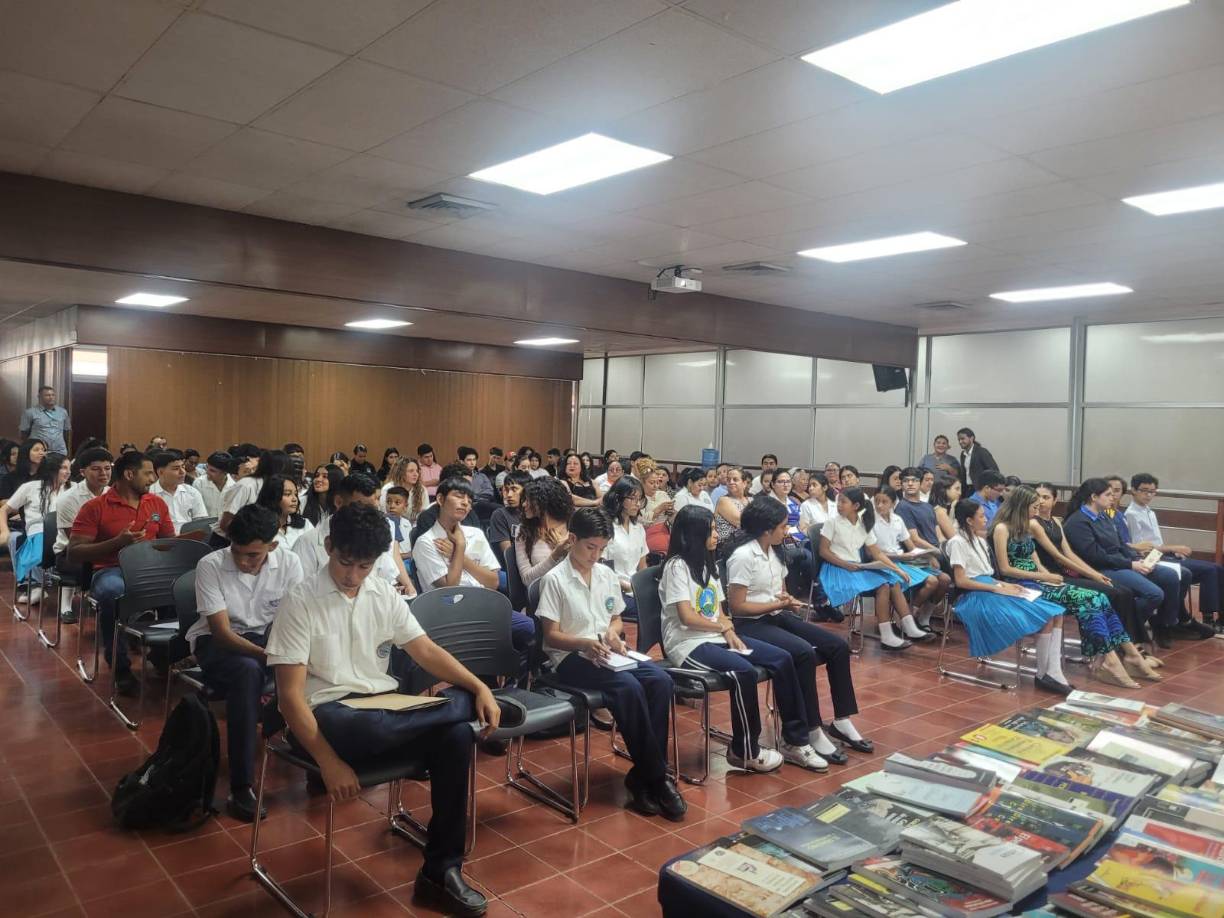 La Escuela Internacional Sampedrana y los organizadores agradecen a todos los centros educativos participantes y esperan seguir impulsando actividades culturales que continúen inspirando a las nuevas generaciones de escritores en el país.