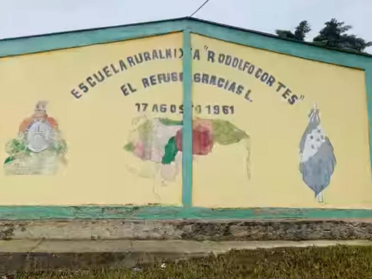 Anahí estudiaba en la escuela Rodolfo Cortés de El Refugio, Gracias, Lempiras. 