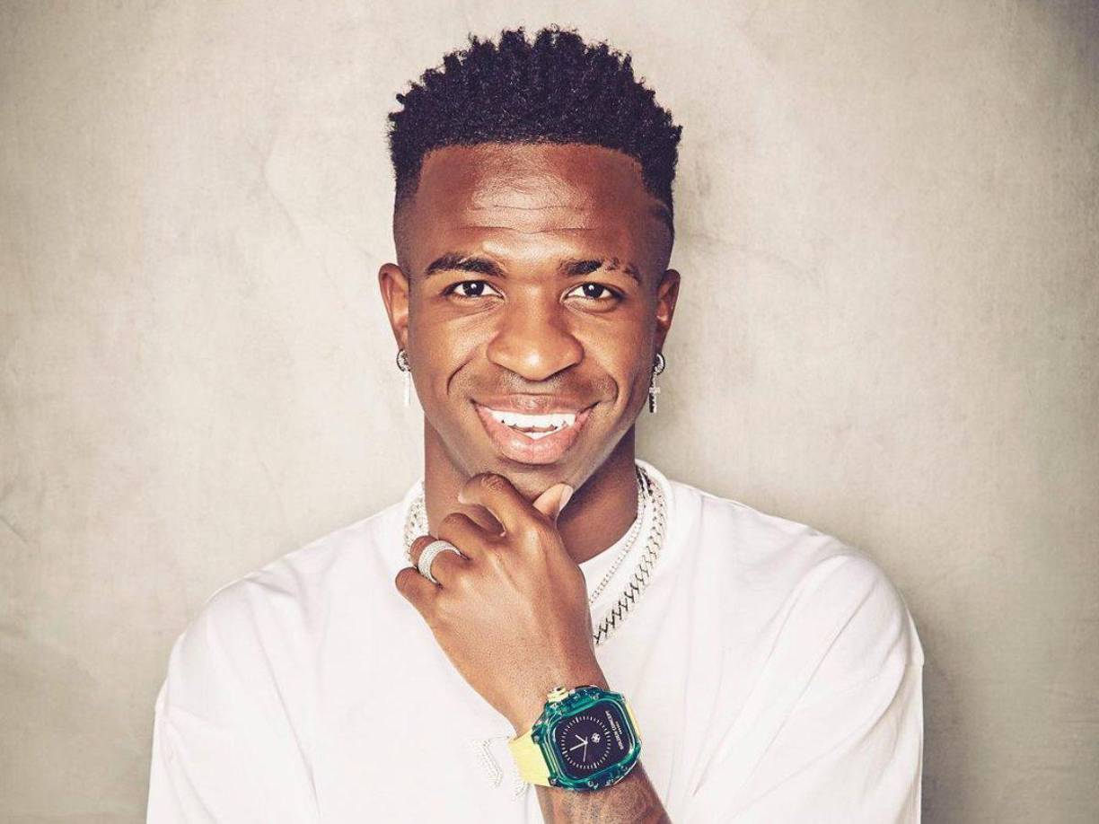 La mejor oferta del mundo: Desde ESPN aseguran que el fútbol saudí ha tanteado a Vinicius Junior. De momento no hay oferta firme, pero el Real Madrid sabe que el jugador tiene una cláusula de 1.000 millones de euros. Le ofrecerían 350 millones de euros por año al delantero.