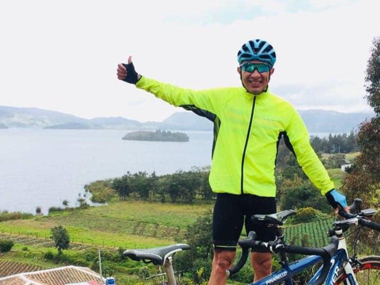 El antioqueño fue campeón mundial de la prueba por puntos en 1994; campeón mundial del tándem paracycling como guía de Javier Serna en 2017 y campeón panamericano de la contrarreloj en los Juegos Panamericanos de Guadalajara 2011.