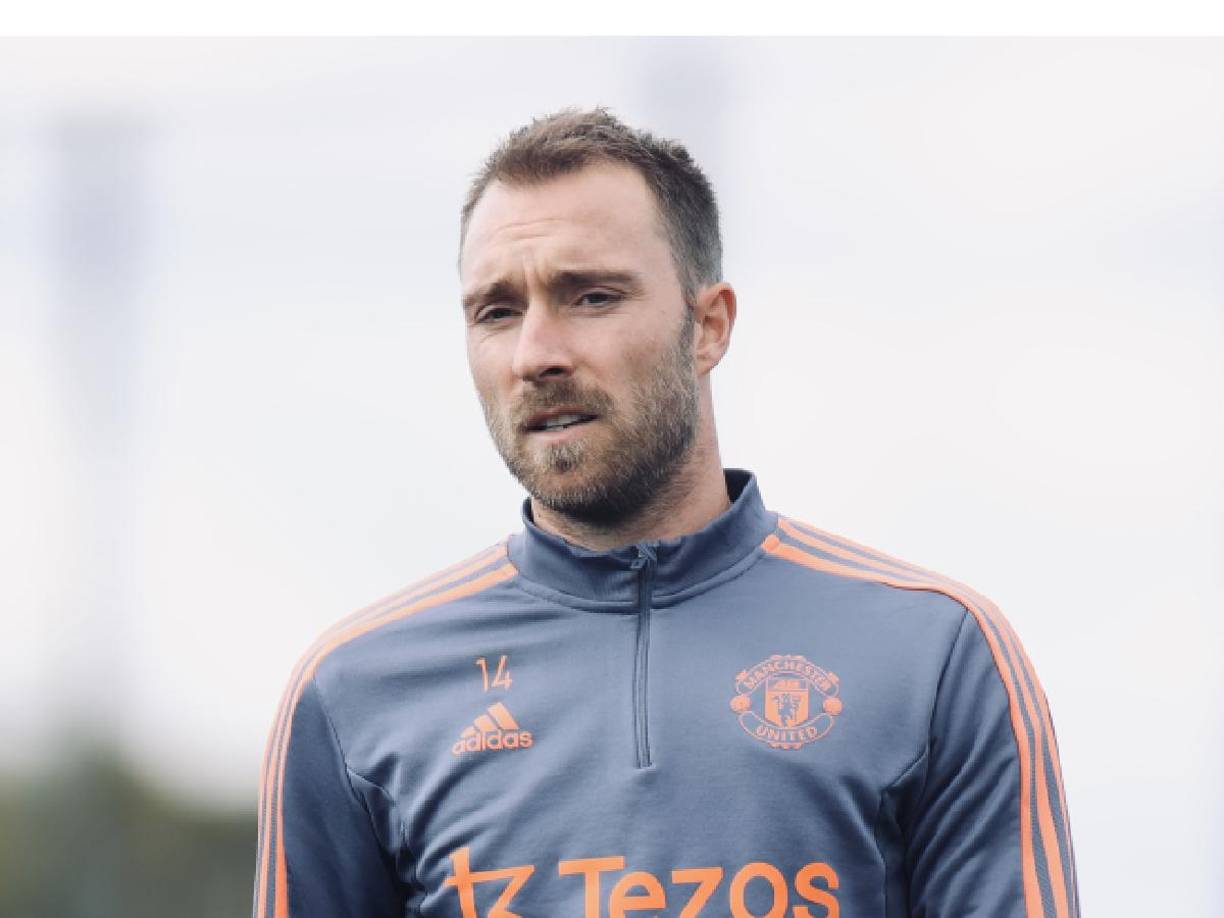 Informan desde Inglaterra que Eriksen no cuenta para el Manchester United de Erik Ten Hag, por lo que e l club lo ha tasado en 5 millones para buscar su salida.