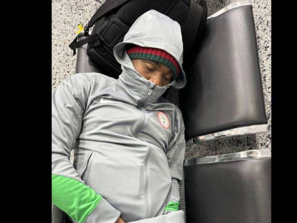 La selección de Nigeria, que debía enfrentarse a Libia este martes en partido de la fase de clasificación para la Copa de África 2025, ha decidido no jugar el encuentro por considerar de que ha sido víctima de un “trato inhumano” desde su llegada a dicho países norteafricano.