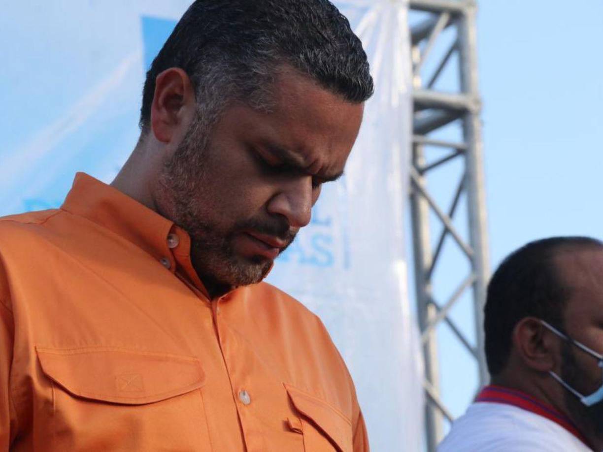 En noviembre de 2023, el Ministerio Público acusó a David Chávez por delitos de fraude y violación de los deberes de los funcionarios en un caso de sobrevaloración de un contrato de licitación pública, cuando este fungió, entre 2010 y 2013, como director ejecutivo del Instituto Nacional de Formación Profesional (Infop).