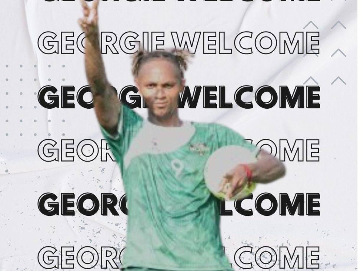 El Oro Verde de la Liga de Ascenso anunció que el mundialista Georgie Welcome renovó con el equipo. 