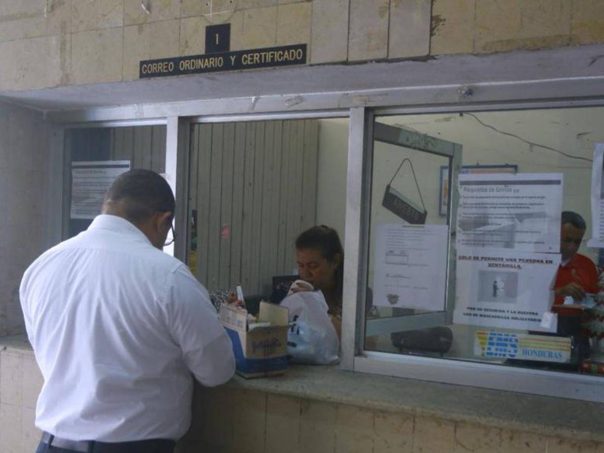 El correo hondureño inició a mediados de 1877 con el nombre de Correos de Honduras.