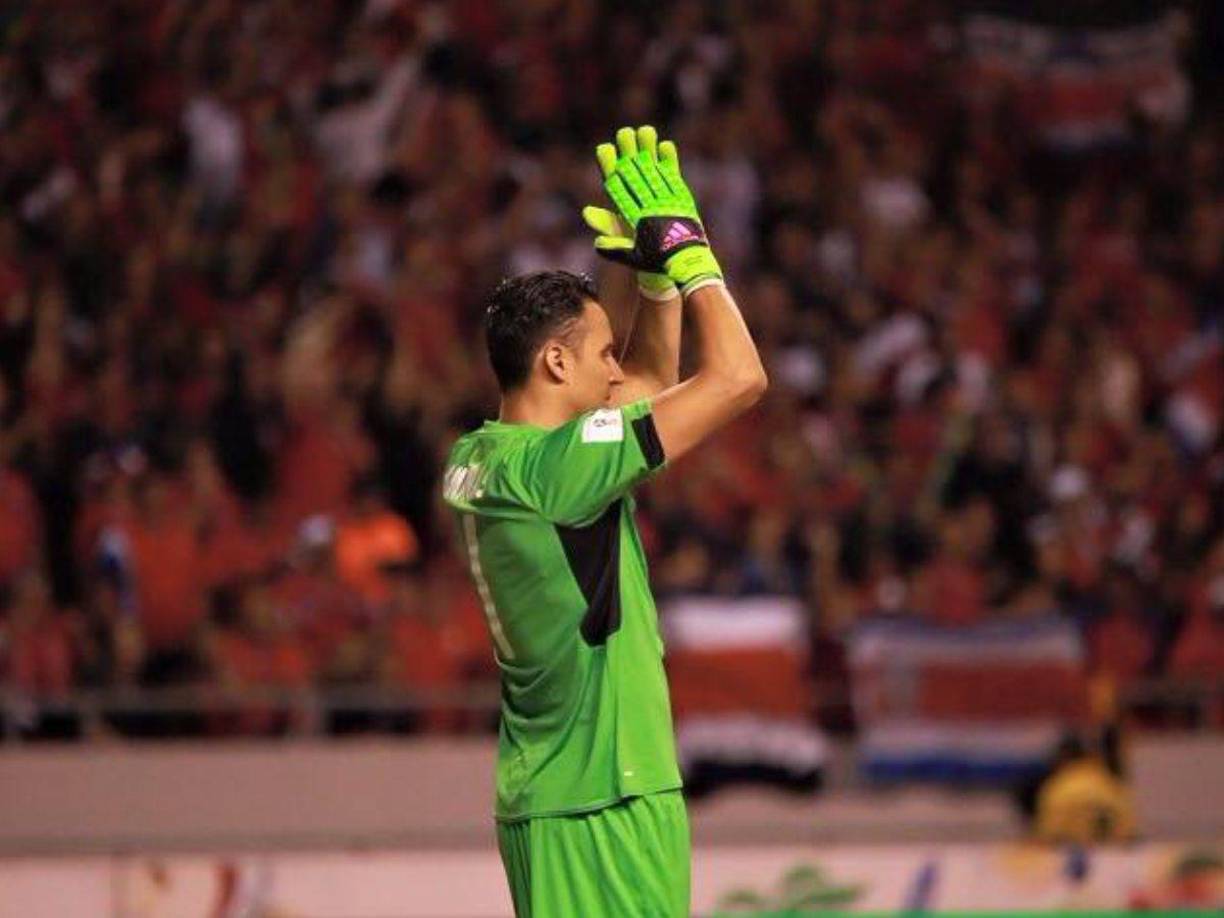 Sorpresivamente, Keylor está dispuesto a bajarse el salario para jugar en el FC Barcelona.