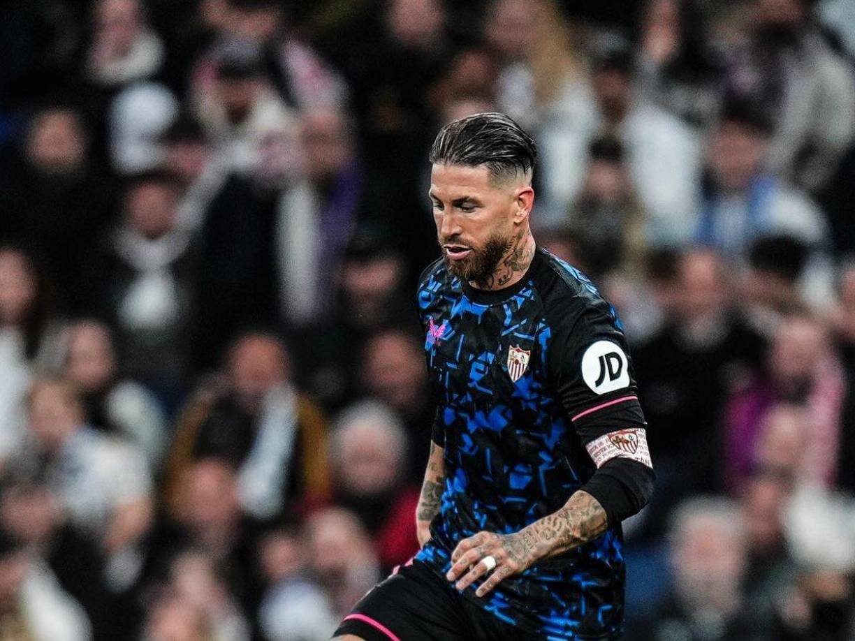 Aunque el futuro de Ramos aún es incierto ante las posibilidades abiertas que tiene de ir al futbol de Arabia, Catar o el de Estados Unidos, no hay una decisión tomada hasta el momento.