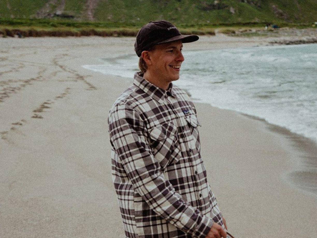 Janne Puhakka fue el primer jugador de hockey que declaró su homosexualidad en Finlandia. El chico ha fallecido. 