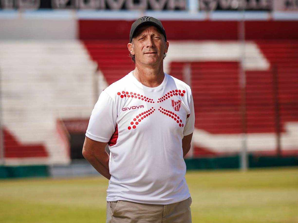 El argentino le puso punto y final a su exitoso paso por Olimpia, club con el que ganó ocho títulos ligueros y uno de Liga de Concacaf.