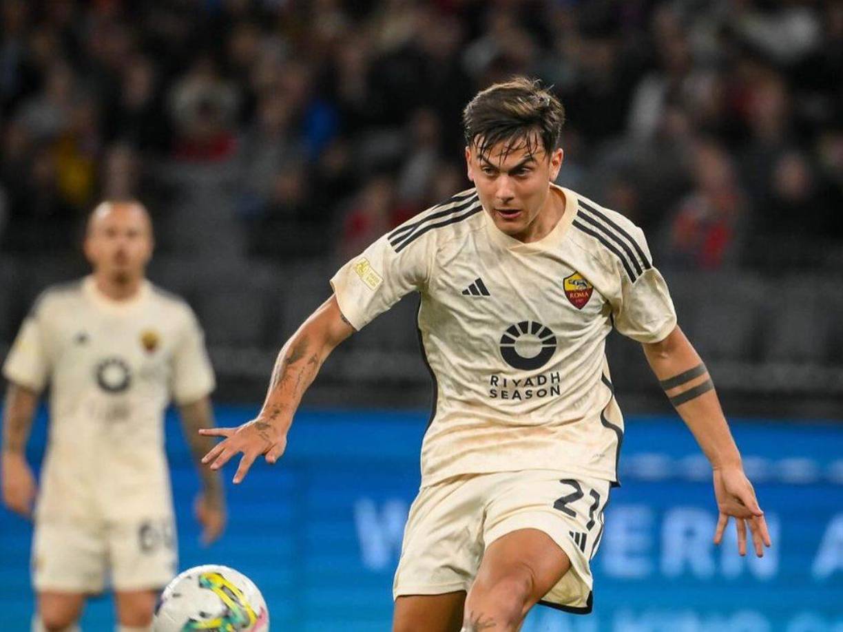 Sky Sports’ informa que el mediapunta argentino Paulo Dybala podría dejar las filas de la Roma de Italia y tener una aventura en la Premier League de Inglaterra. 