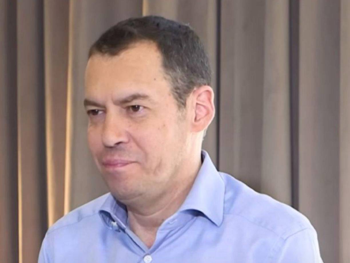 Marín había tenido largas complicaciones de salud al tener que recibir un doble trasplante de pulmón hace unos días. El comunicador de 52 años perdió la batalla dejando un legado en la televisión azteca.