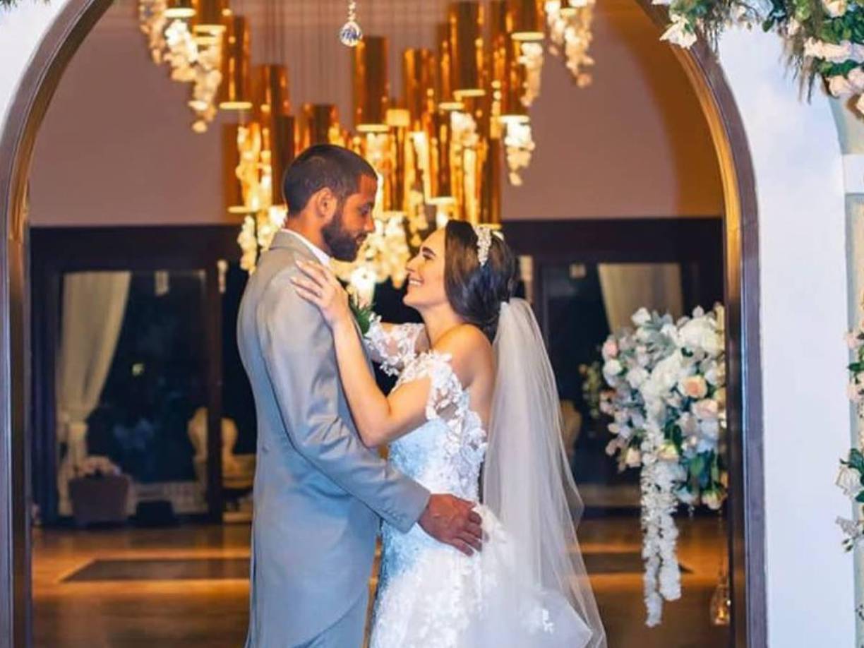 Edrick Menjívar: El portero del Olimpia se casó hace unos atrás con la bella Takashi McNab.