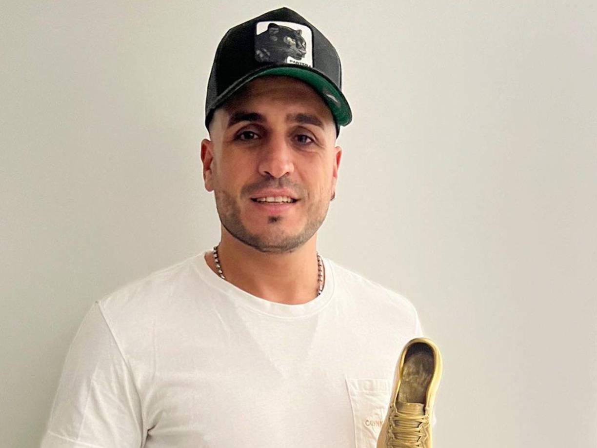 ¿Bombazo en Marathón? En las últimas horas ha trascendido que el goleador argentino Ramiro Rocca podría volver a la Liga Nacional ya que el cuadro verdolaga al parecer lo pretende de cara a la próxima campaña. El sudamericano fue campeón la campaña anterior con Municipal de Guatemala y es recordado por su pasado en Real España.