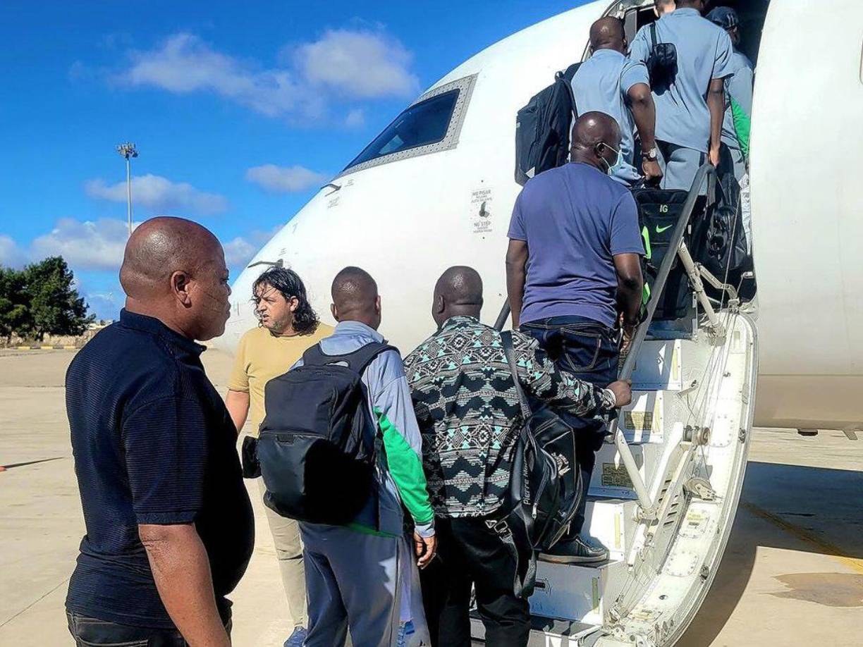 La plantilla de Nigeria regresó a su país al decidir no jugar ante Libia. 