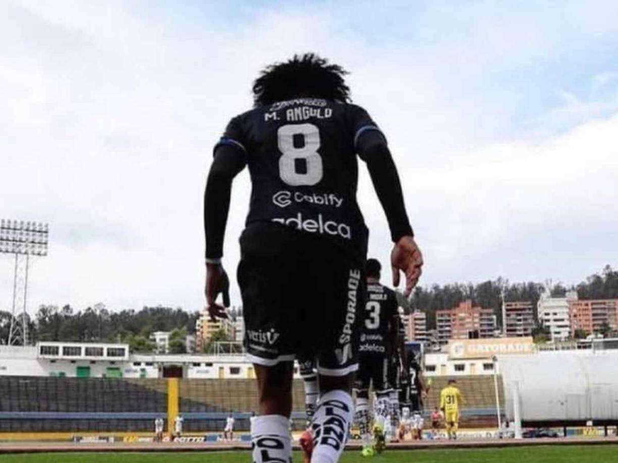 El joven, que también formo parte de la selección ecuatoriana, sufrió fractura de pelvis, neumotórax, edema cerebral y hemorragias severas, que requirieron una operación para aliviar la presión intracraneal.