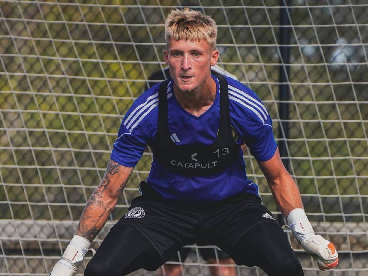 “La Major League Soccer se une al Philadelphia Union y a toda la comunidad futbolística para lamentar el trágico fallecimiento de Holden Trent, guardameta del Unión.<br />Un joven portero con un futuro brillante, Trent demostró determinación y profesionalidad cada día mientras contribuía a la unidad de porteros de Philadelphia”, dice del comunicado.