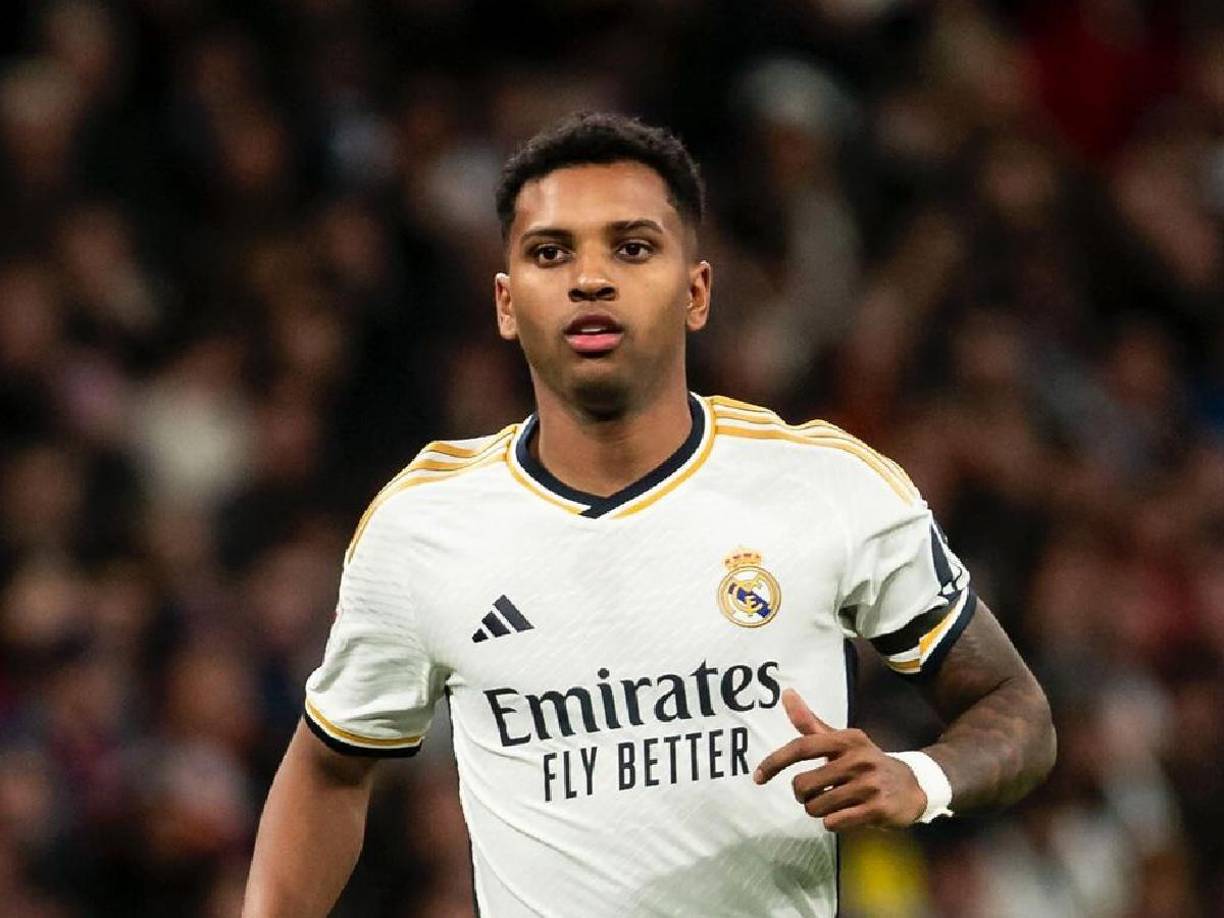 Rodrygo atendió a Globoesporte y confirmó otra vez su futuro tras la competencia que se viene: “Es posible jugar todos juntos. Vinicius, Mbappé, Endrick... Ancelotti creo que encontrará la manera. Los buenos futbolistas tienen que jugar juntos”.
