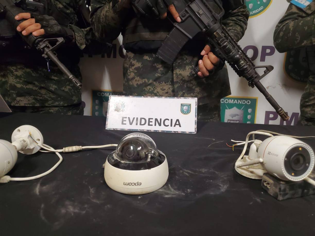 En las últimas 48 horas, agentes de seguridad pública, entre policías militares y policías civiles han desmantelado tres redes de cámaras de vigilancia en zonas pilares de incidencia criminal en Tegucigalpa y el valle de Sula. 