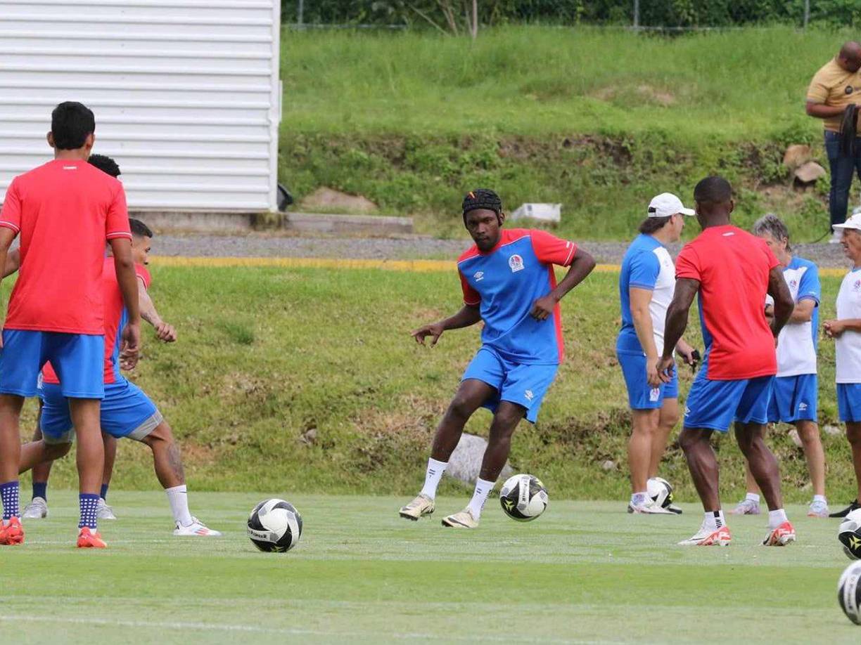 Alberth Elis inició su entrenamiento para recuperar su condición física tras su fuerte golpe que le produjo traumatismo craneoencefálico.