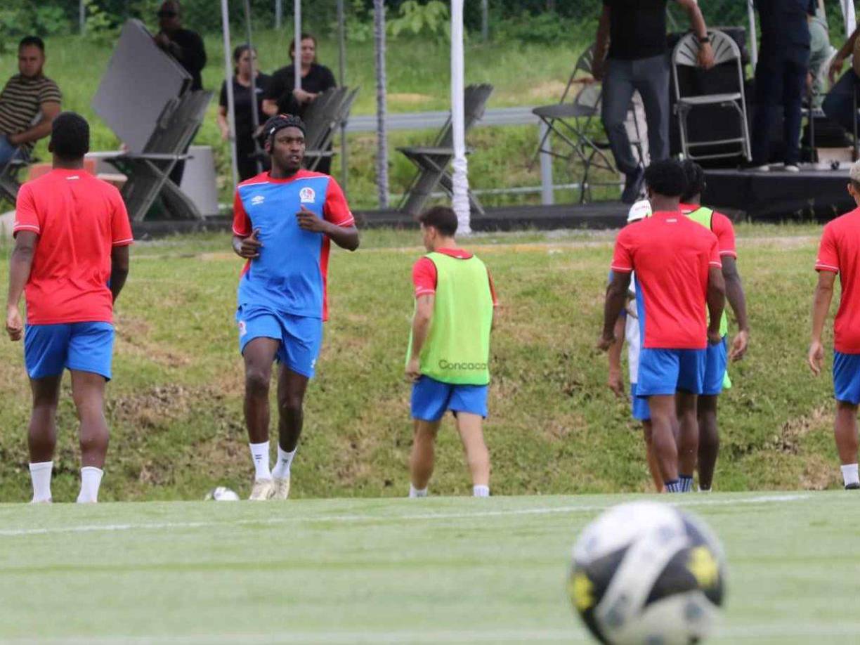 Elis mostró estar en buen condición física . 