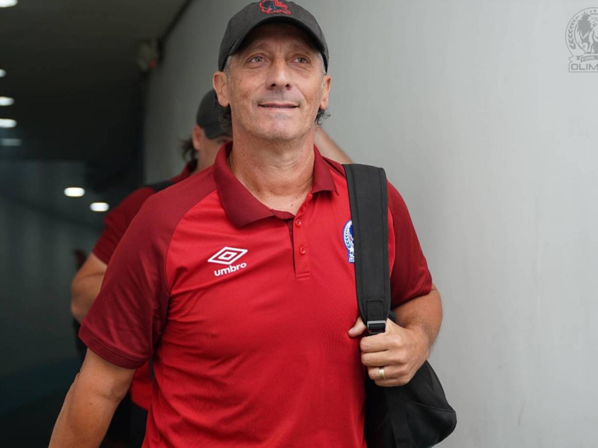 El nacido en Luján cerró su salida del león para dirigir al Instituto de Córdoba, tras ocho títulos nacionales y una copa internacional de Liga de Concacaf.