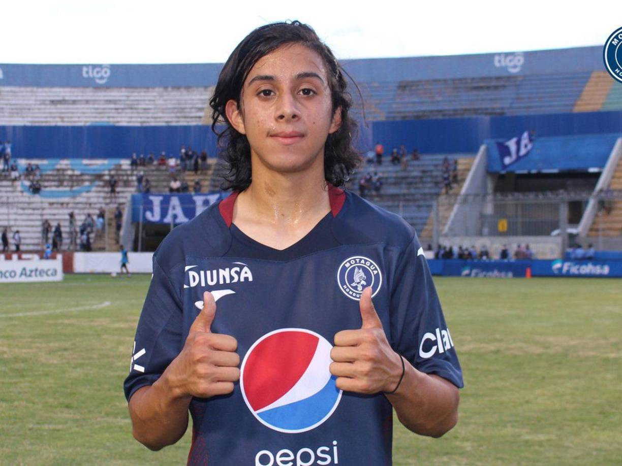 Yostin Obando no entraría en los planes de Diego Vázquez y como consecuencia todo indica de que no seguirá en las filas del Motagua. En el torneo anterior estuvo cedido a préstamo en Olancho FC.