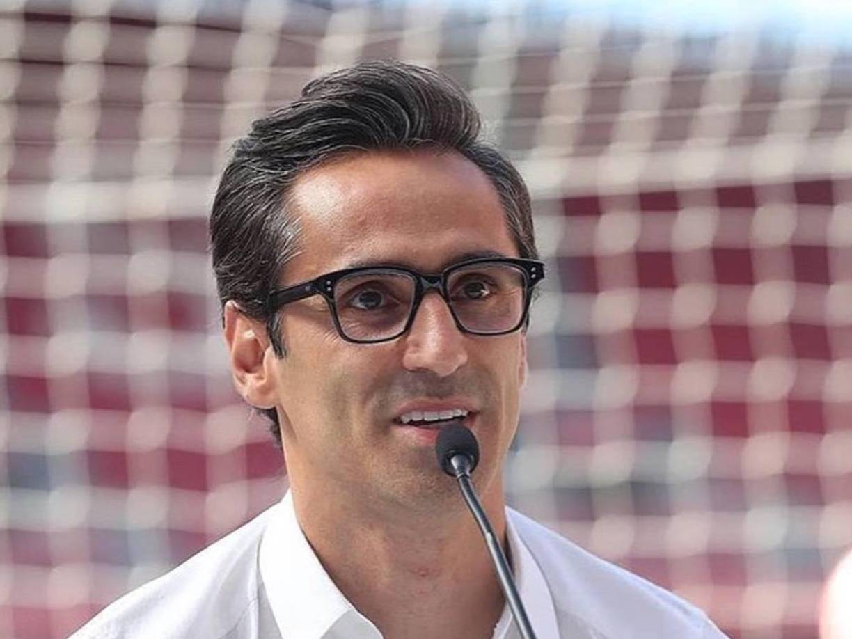 “Sobre todo la columna, porque hoy no puedo estar de pie más de 40 minutos, una hora”, indicó Jonas. 