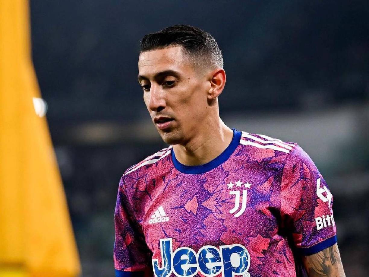 Según publicó el diario A Bola hace unos días, el deseo de Di María era al menos jugar seis meses con el ‘Canalla’ tras terminar su contrato con Benfica mientras su familia se iba a vivir a Estados Unidos.