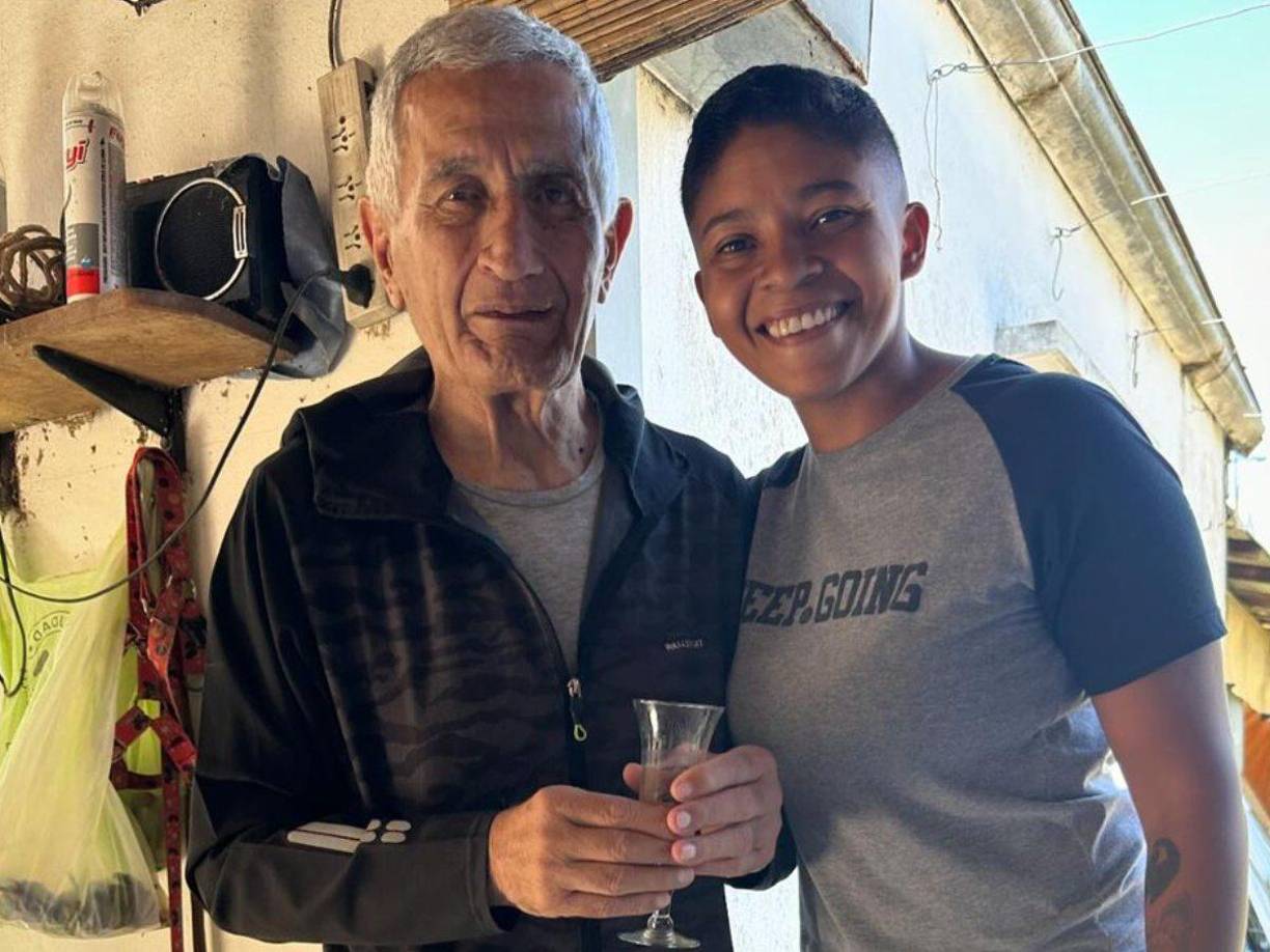 El romance salió a la luz en los últimos días, pero tendría larga data según expresó la chica en las redes sociales, donde se burló de la repercusión y de lo que comentaron de ellos en los programas de chimentos.