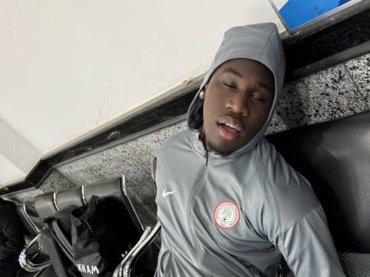 Lío monumental en el fútbol africano. Lo que en teoría debía ser un viaje sencillo para jugar un partido de clasificación para la Copa de África de Naciones se ha convertido en todo un calvario para los jugadores de la Selección de Nigeria. 