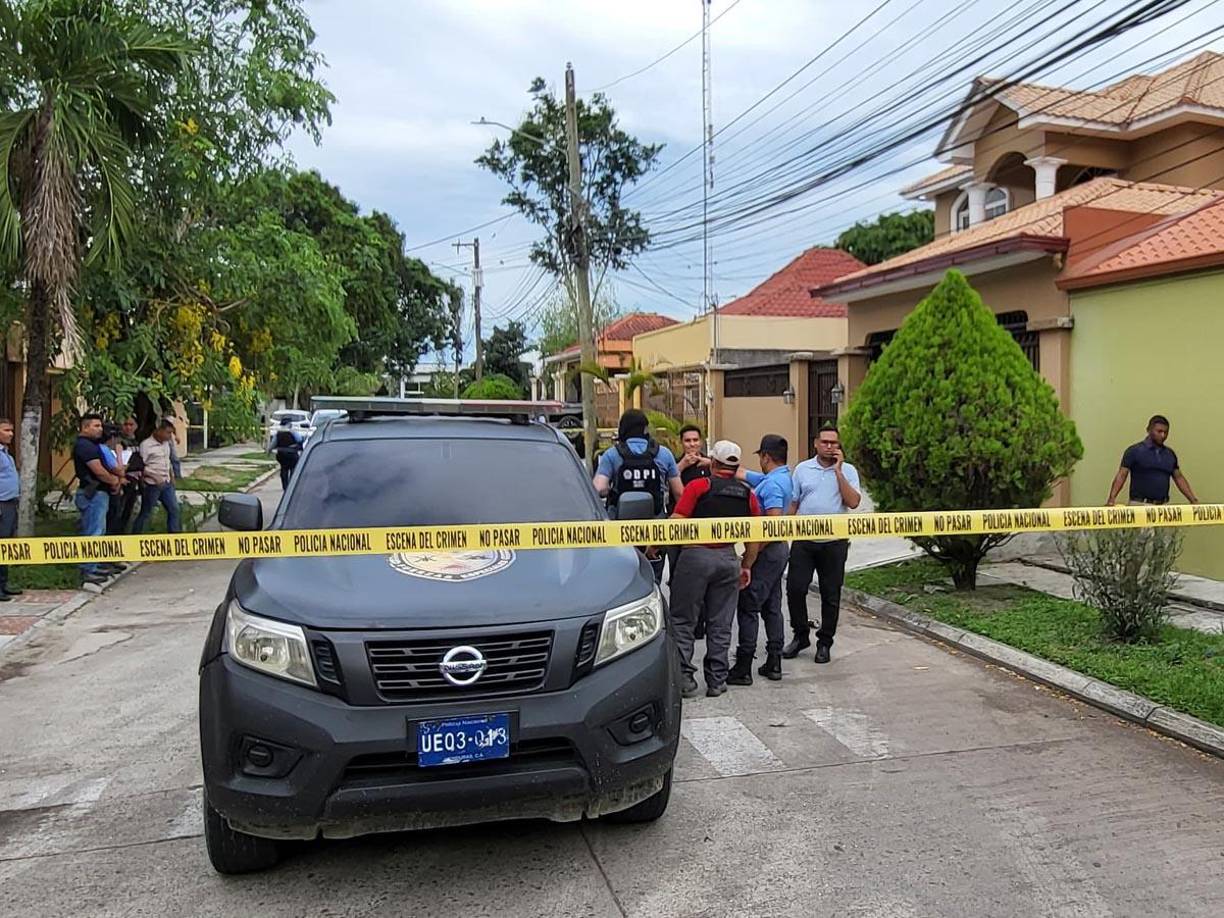Foto de las armas de guerra halladas en residencial Villas Mackay