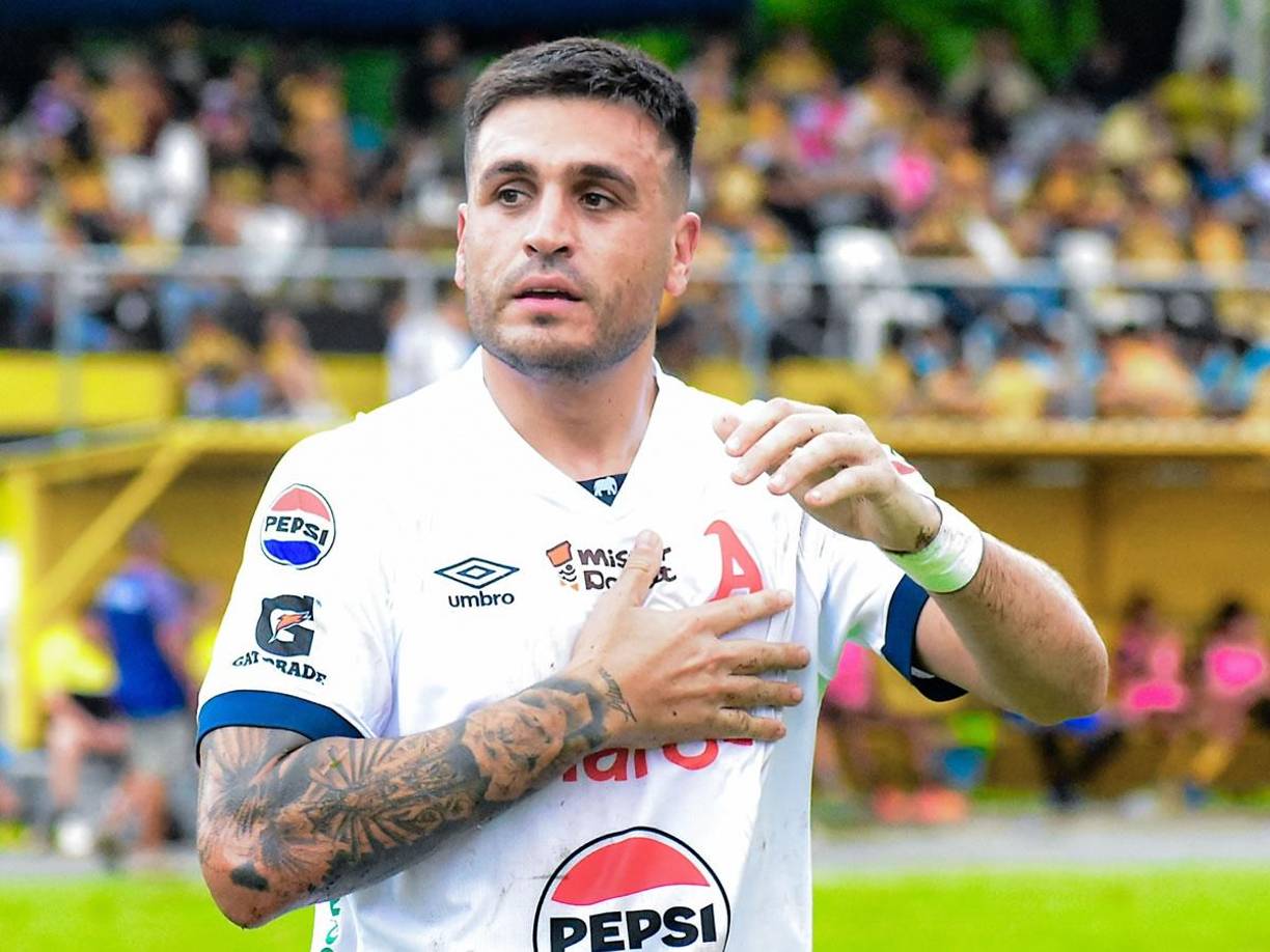 Ramiro Rocca - El delantero de 36 años, ex Real España, es agente libre y podría tomar la opción que le ha surgido en Honduras con el Victoria de La Ceiba. Estuvo jugando en El Salvador y Guatemala.