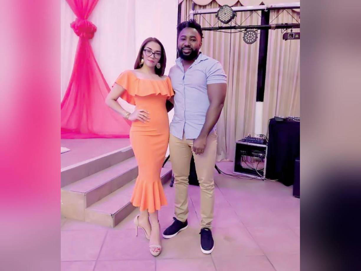 “Ya estamos más tranquilos porque no es como dijo él, que era un suicidio”. Así reaccionó Luz Ferrera tras conocer sobre la captura de Assad Dane Johnson (de 42 años) acusado del asesinato de su esposa Alma Aideé Ferrera. 