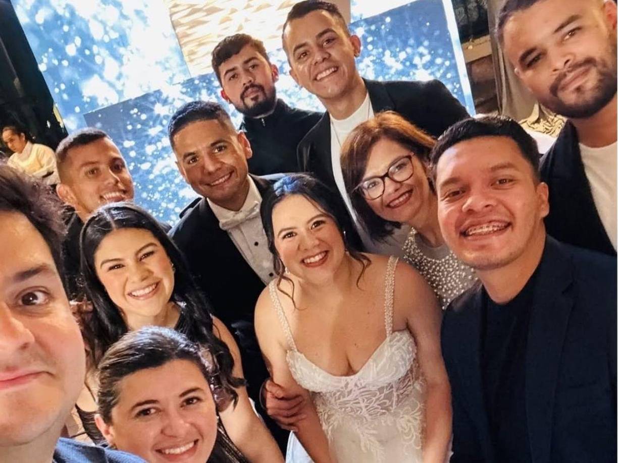 Curiosamente, su hermana Vanessa es la esposa del jugador de Olimpia, Edwin Rodríguez. ¡Bonita selfie!