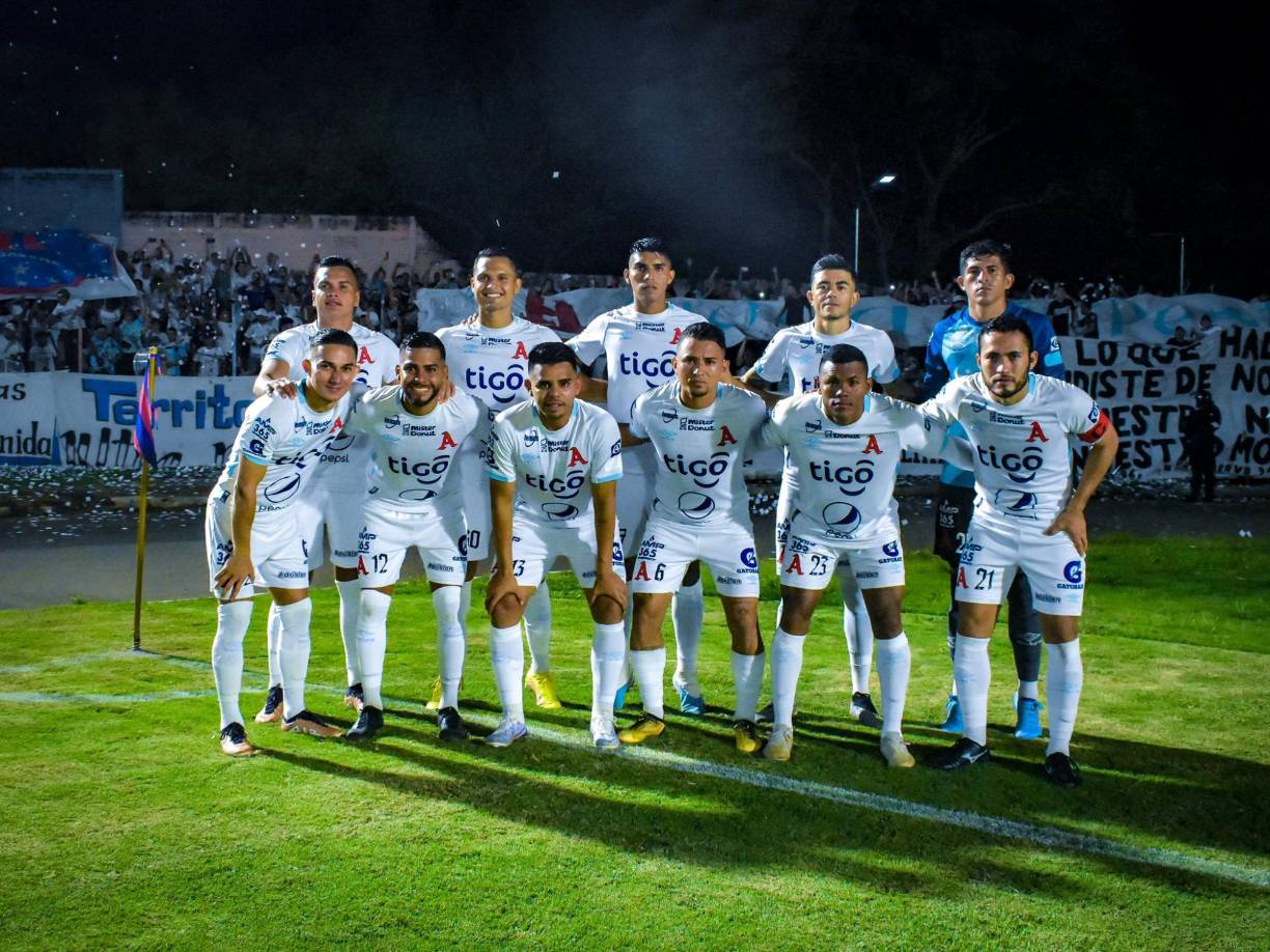 Alianza (El Salvador): 17 títulos