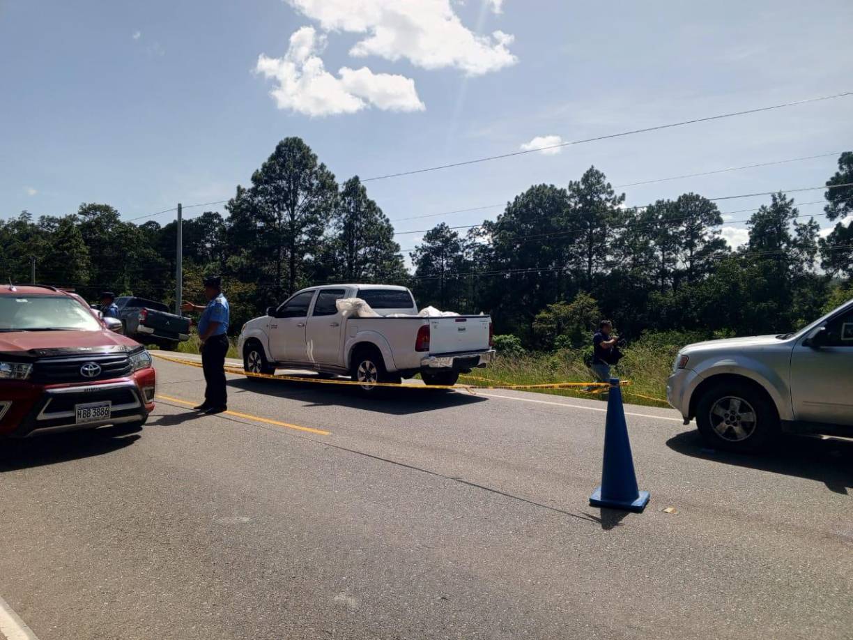Uno de los sobrevivientes relató que el hombre que les disparó se subió a la camioneta en el municipio de Orica. 