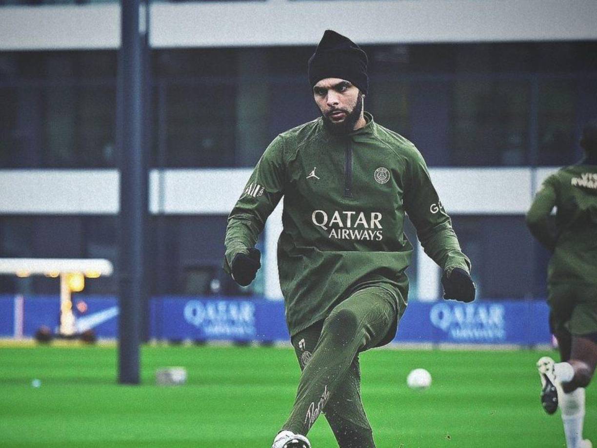 Kurwaza termina contrato con el PSG el 30 de junio y se marcha tras nueve temporadas. El lateral zurdo dispara contra los directivos por el trato que le dieron durante su etapa final. “En 2020 me ampliaron el contrato cuatro temporadas y sólo un año después me dijeron:’Tienes que irte’. La gente piensa que estaba feliz con solo recibir mi salario, pero ese no era realmente el caso”, revela en una entrevista con L’Equipe.