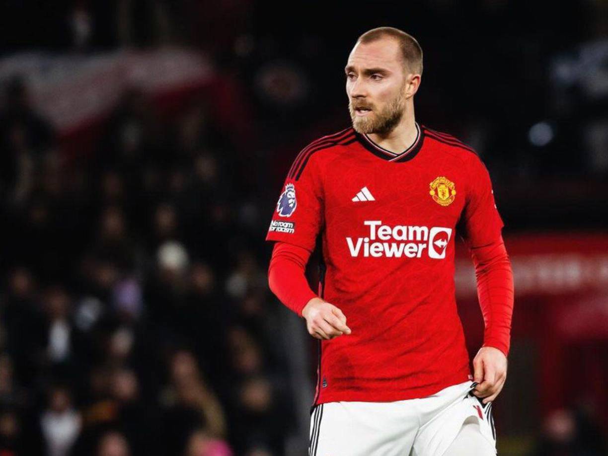 The Athletic informa que Eriksen ha sido ofrecido al Ajax. El danés no será tomado en cuenta por Ten Hag y Manchester United reclama uno seis millones de euros por su traspaso. Tiene la posibilidad de regresar a casa.