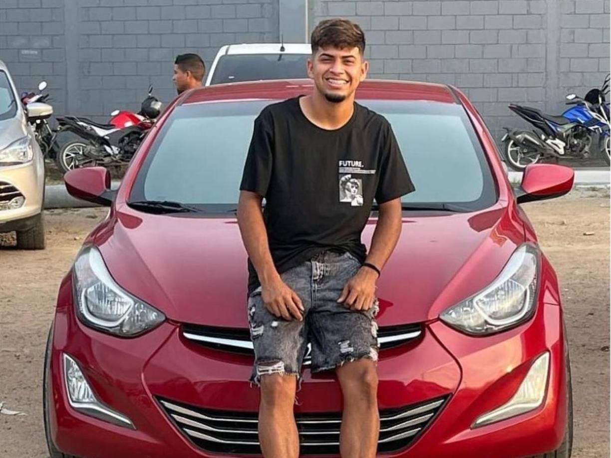 Portillo salió ileso del accidente, junto con sus acompañantes. 