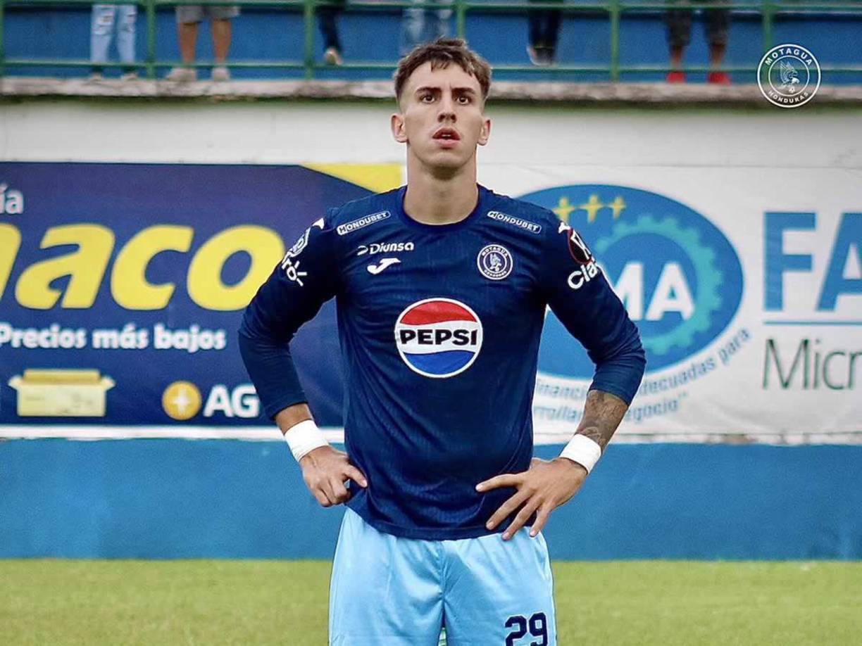 Rodrigo Auzmendi - El futuro del argentino ha sido tema en Motagua. Sin embargo, el vicepresidente del club, Julio Gutiérrez, se refirió sobre el futuro del delantero. “Tenemos pláticas con él y su agente, obviamente después de haber hecho un buen torneo, tras un año donde al inicio el proceso de adaptación le costó y tras ganar un título sus exigencias se fueron arriba, pero estamos encaminados”, explicó.